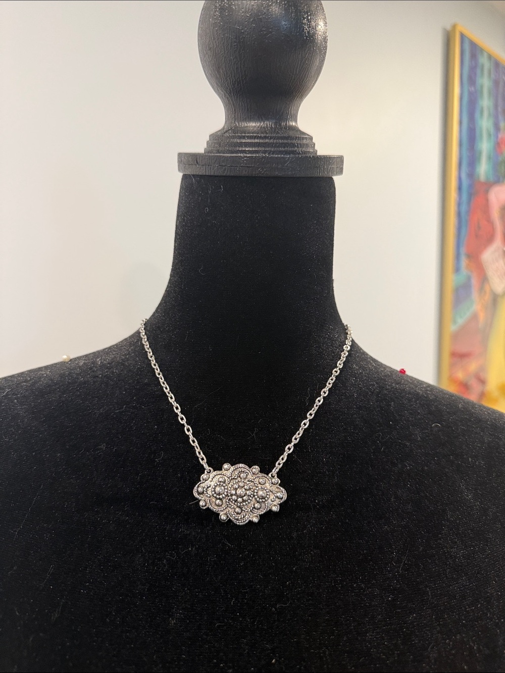 Buy 3 for 30$ Sarah Coventry Silver-Tone Filigree Pendant Necklace